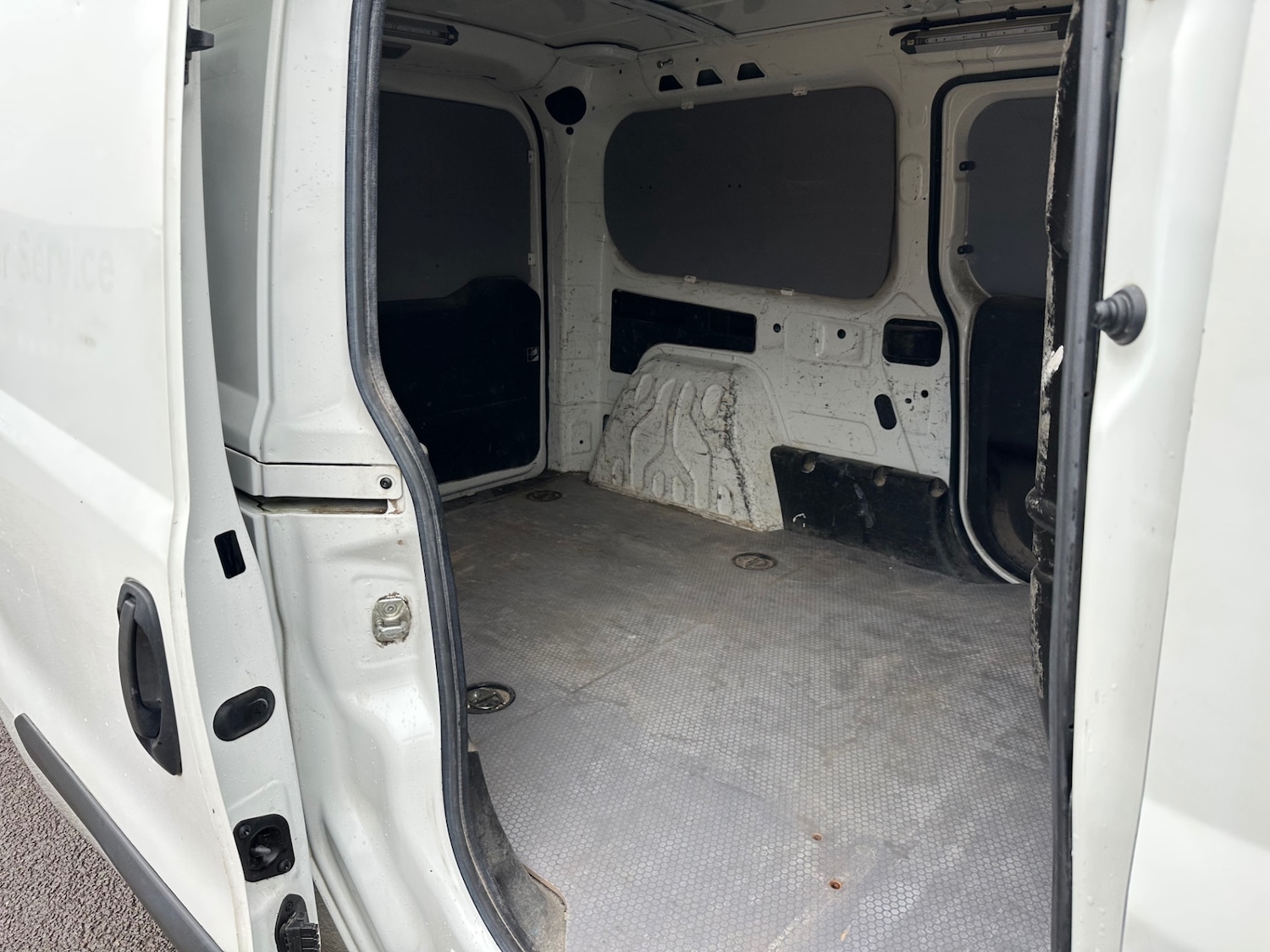 Used Vauxhall Combo 2016 for sale - 76403102: Photo 9