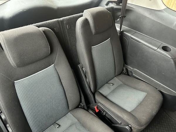Used Ford S-Max 2015 for sale - 72585916: Photo 9