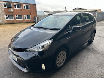 Used Toyota Prius+ 2019 for sale - 77484840: Photo