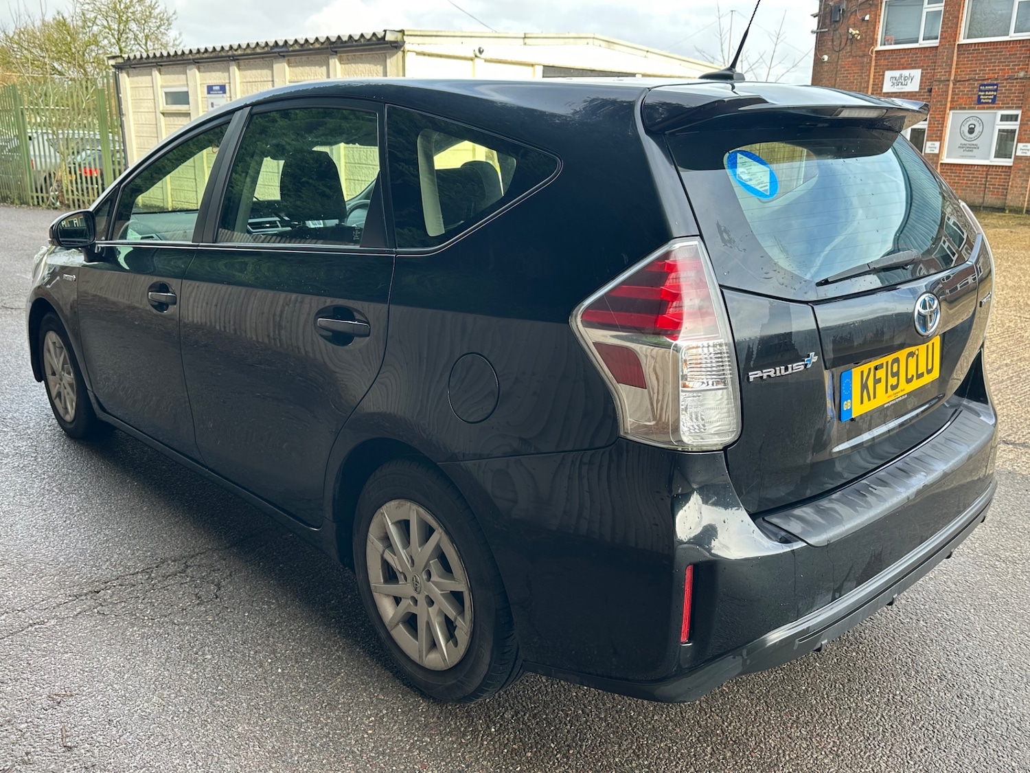 Used Toyota Prius+ 2019 for sale - 77484840: Photo 5