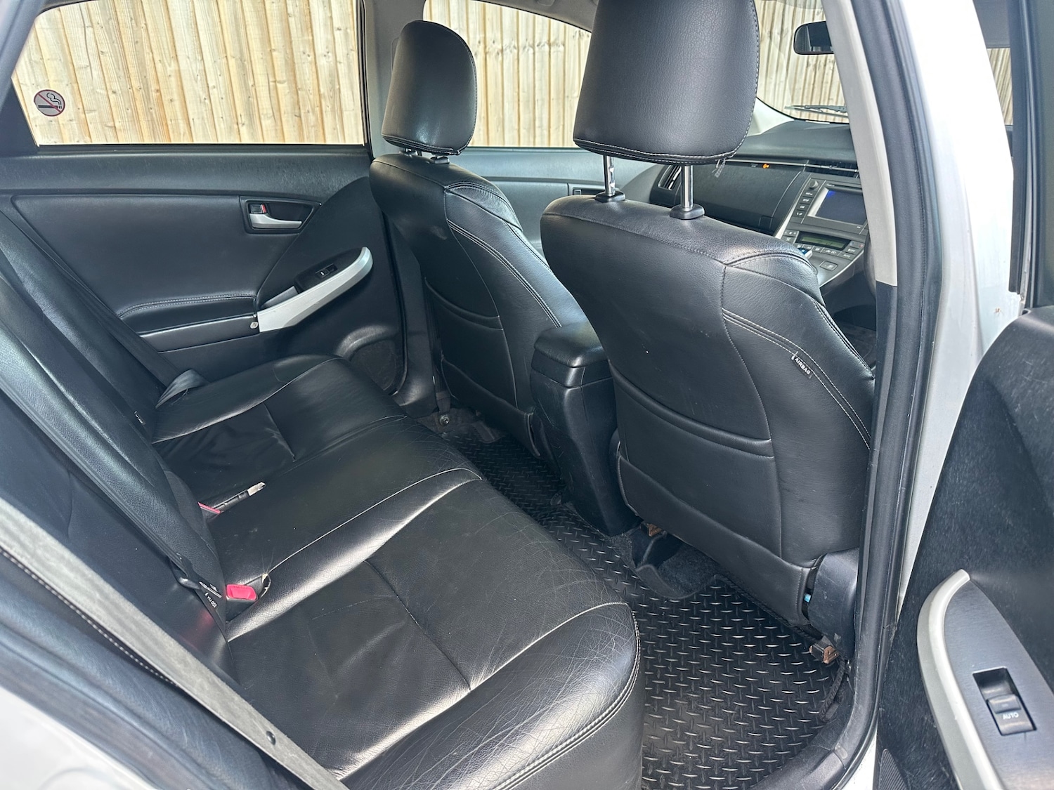 Used Toyota Prius 2015 for sale - 76275205: Photo 12