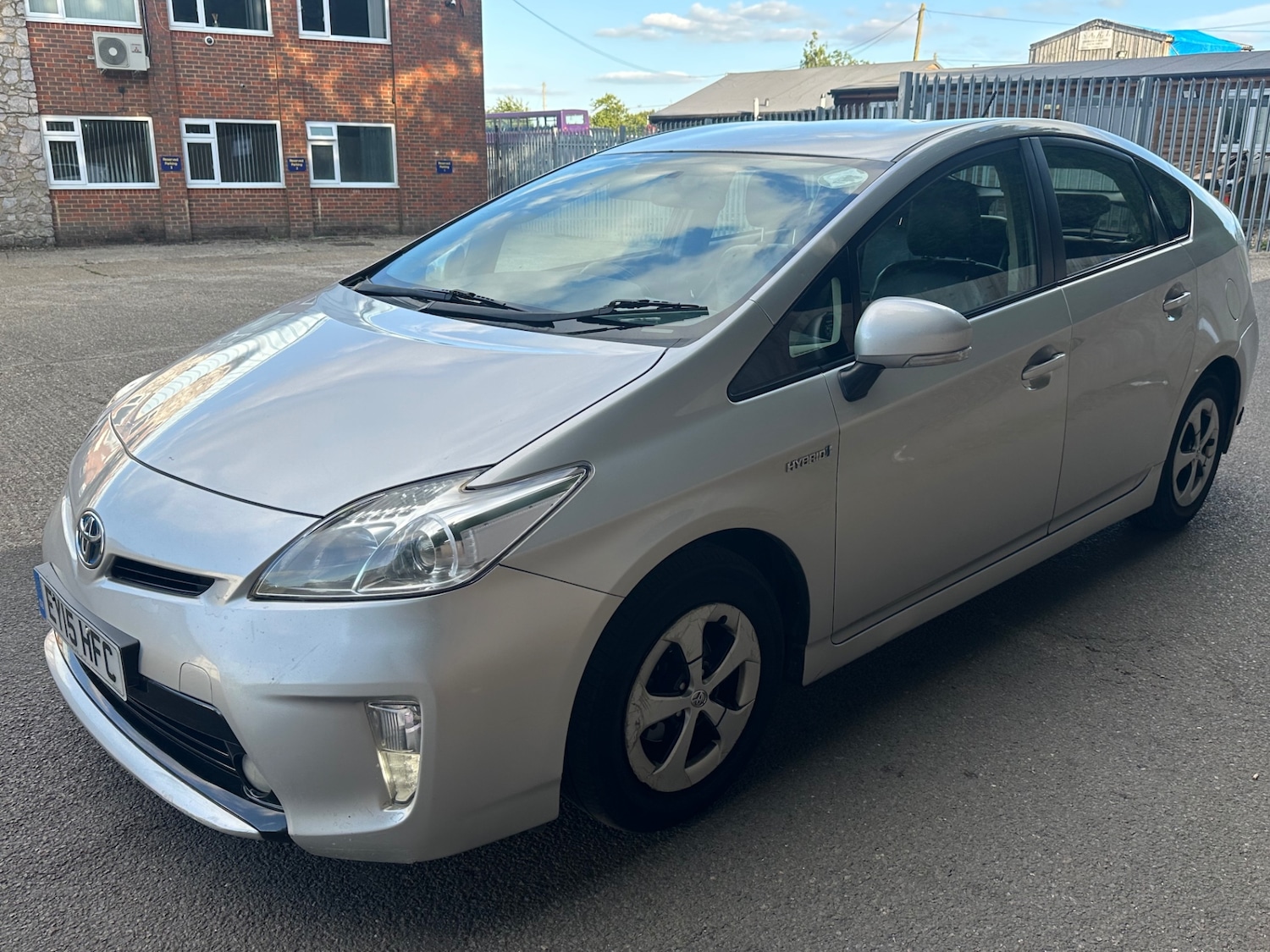 Used Toyota Prius 2015 for sale - 76275205: Photo 3