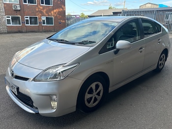 Used Toyota Prius 2015 for sale - 76275205: Photo