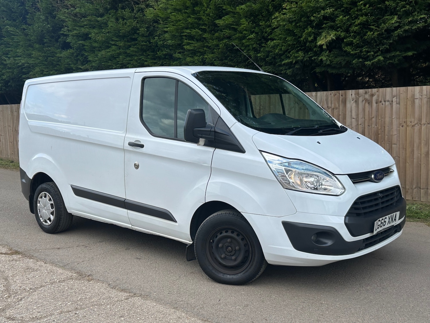 Used Ford Transit Custom 2016 for sale - 76359013: Photo 1