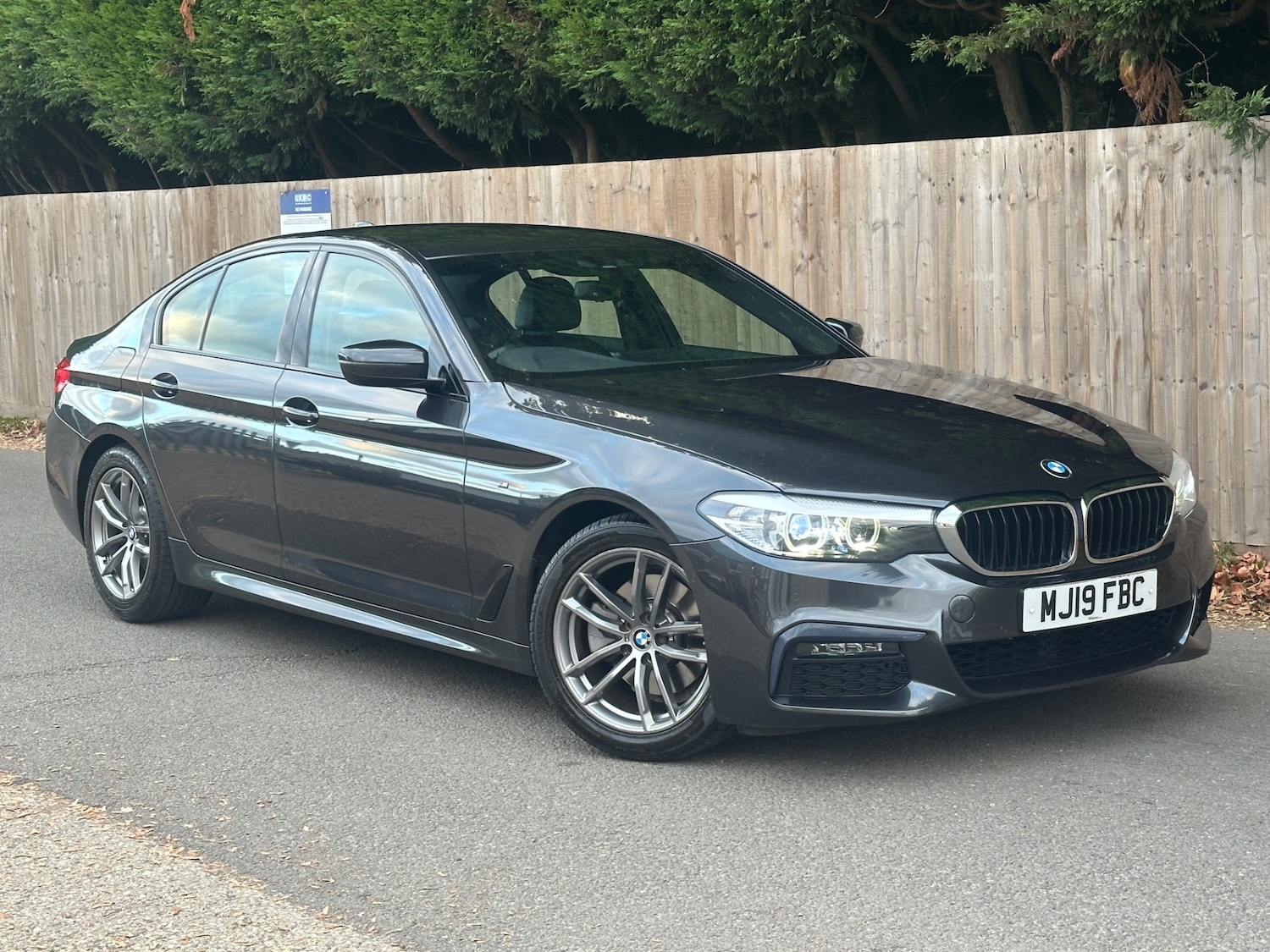 Used BMW 5 Series 2019 for sale - 76225352: Photo 1
