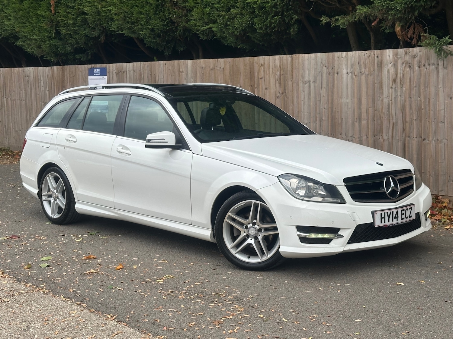 Used Mercedes-Benz C Class 2014 for sale - 76177644: Photo 1