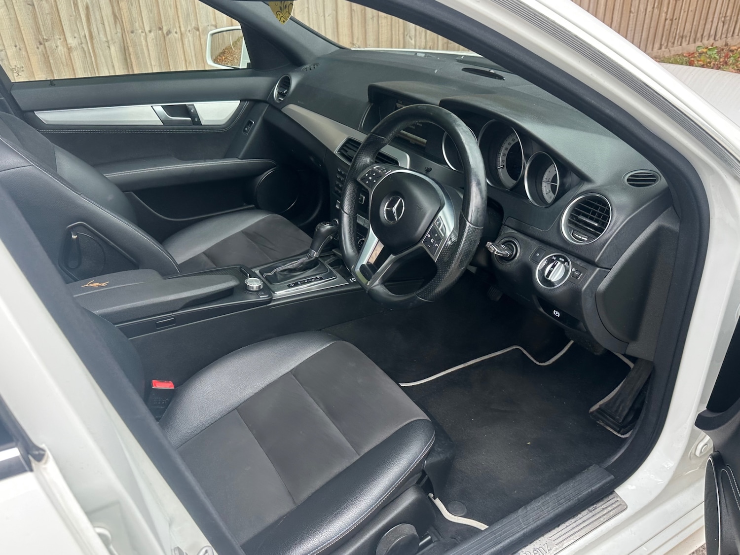 Used Mercedes-Benz C Class 2014 for sale - 76177644: Photo 14