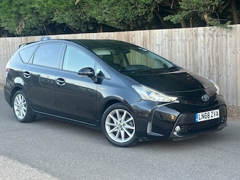 Used Toyota Prius+ 2018 for sale - 79389329: Photo
