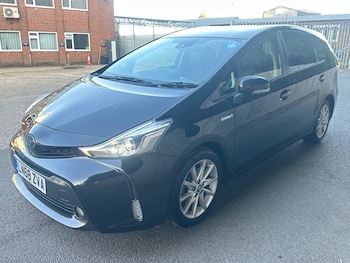 Used Toyota Prius+ 2018 for sale - 79389329: Photo