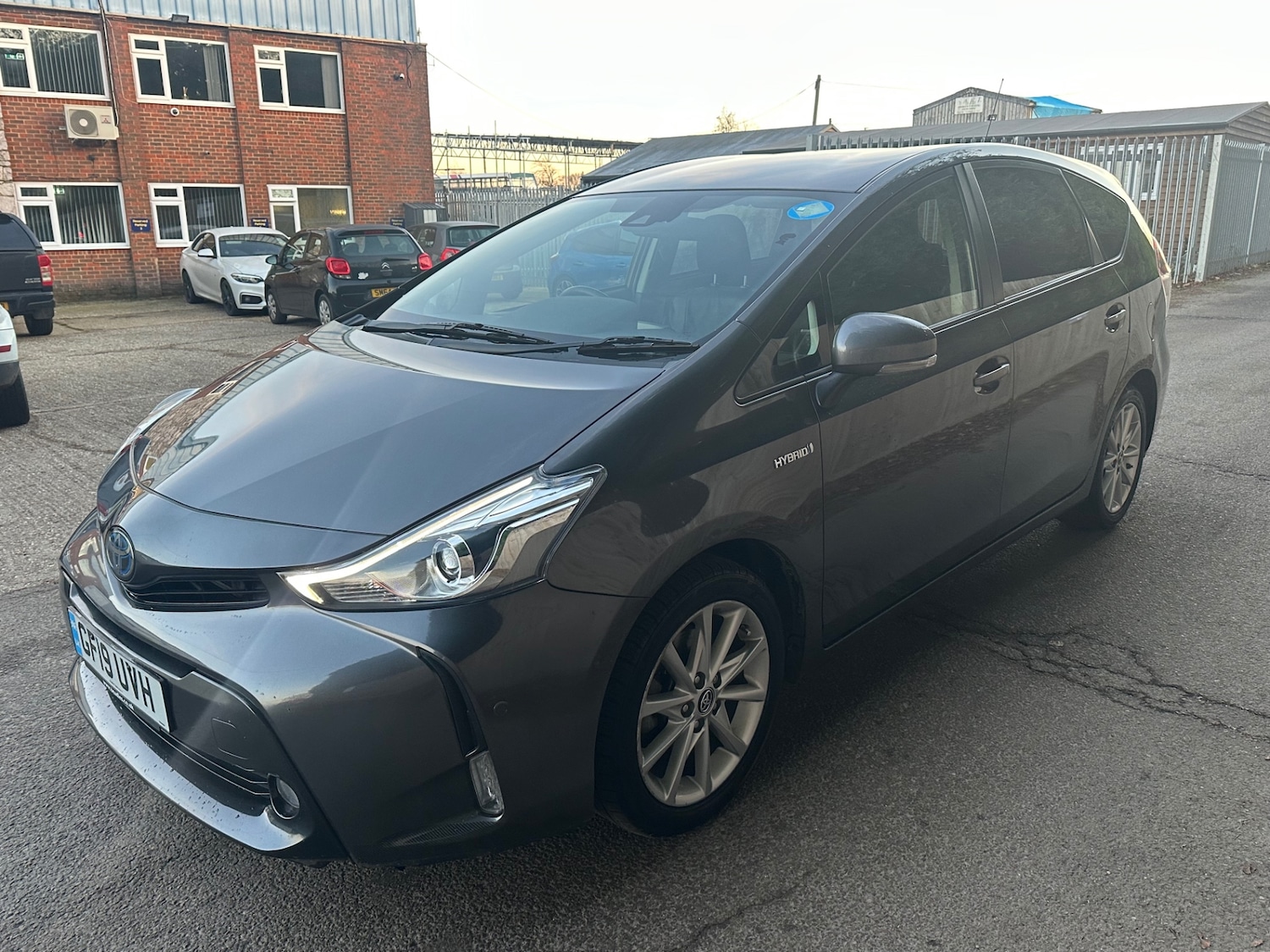 Used Toyota Prius+ 2019 for sale - 77144733: Photo 3