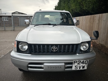 Used Toyota Land Cruiser undefined for sale - 77400106: Photo