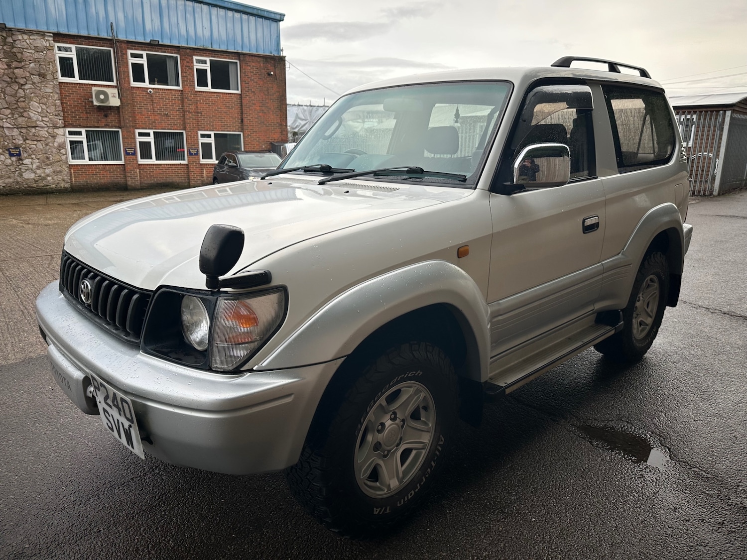 Used Toyota Land Cruiser 2004 for sale - 77400106: Photo 3