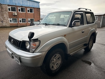 Used Toyota Land Cruiser undefined for sale - 77400106: Photo