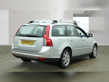 Used Volvo V50 2010 for sale - 78388610: Photo