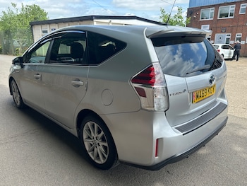Used Toyota Prius+ 2019 for sale - 78662868: Photo