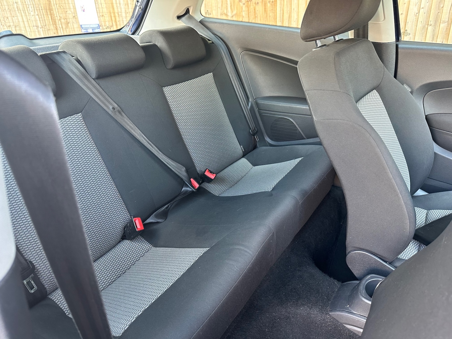 Used Volkswagen Polo 2010 for sale - 76358614: Photo 12