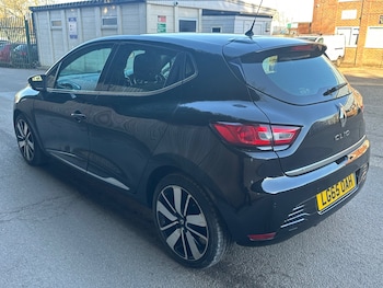 Used Renault Clio 2015 for sale - 79269572: Photo