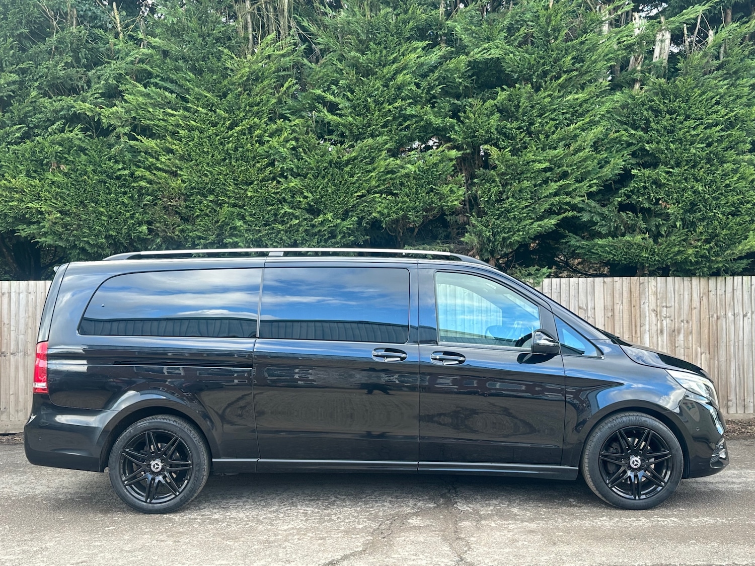 Used Mercedes-Benz V-Class 2018 for sale - 77438624: Photo 12