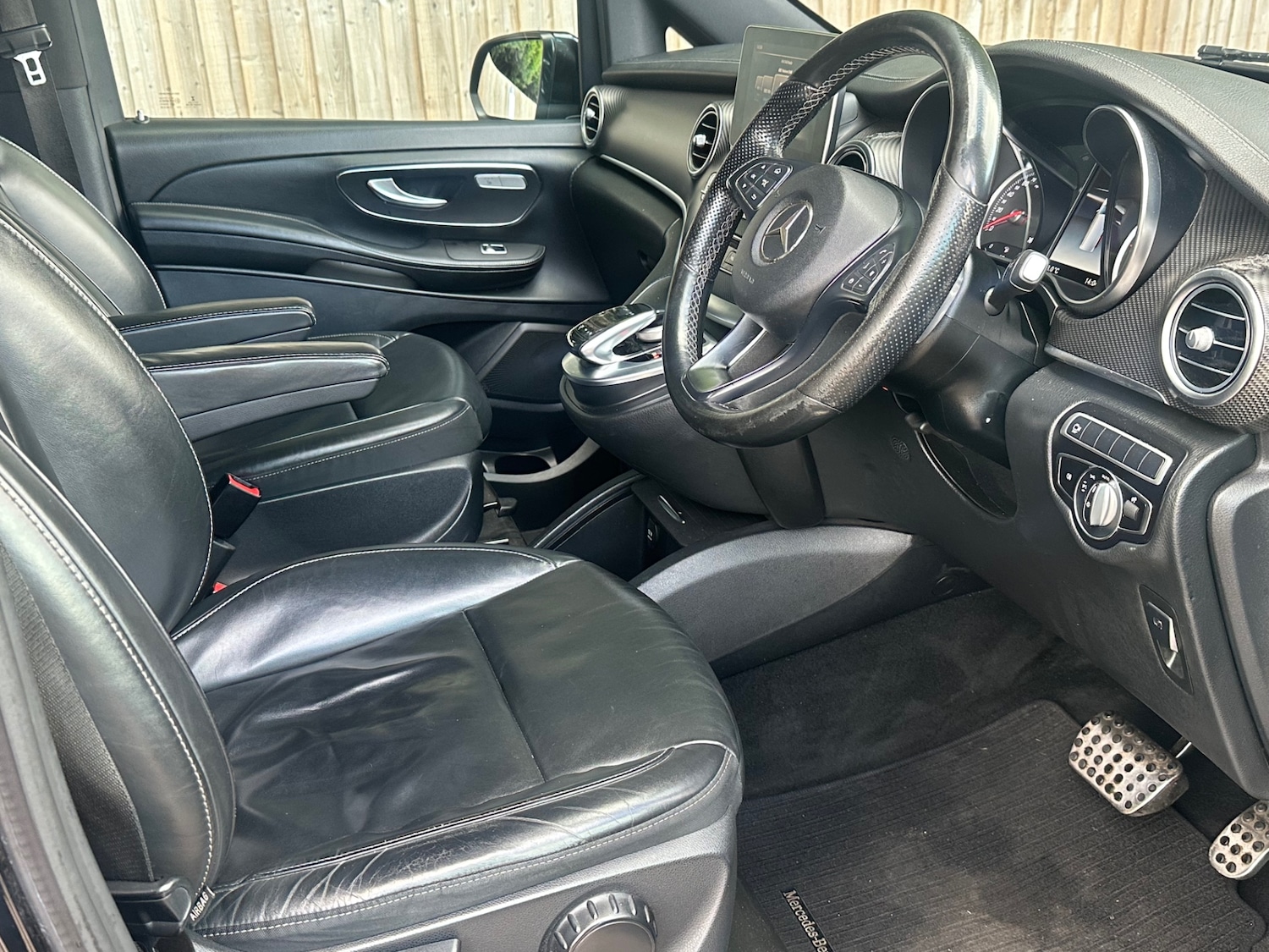 Used Mercedes-Benz V-Class 2018 for sale - 77438624: Photo 13