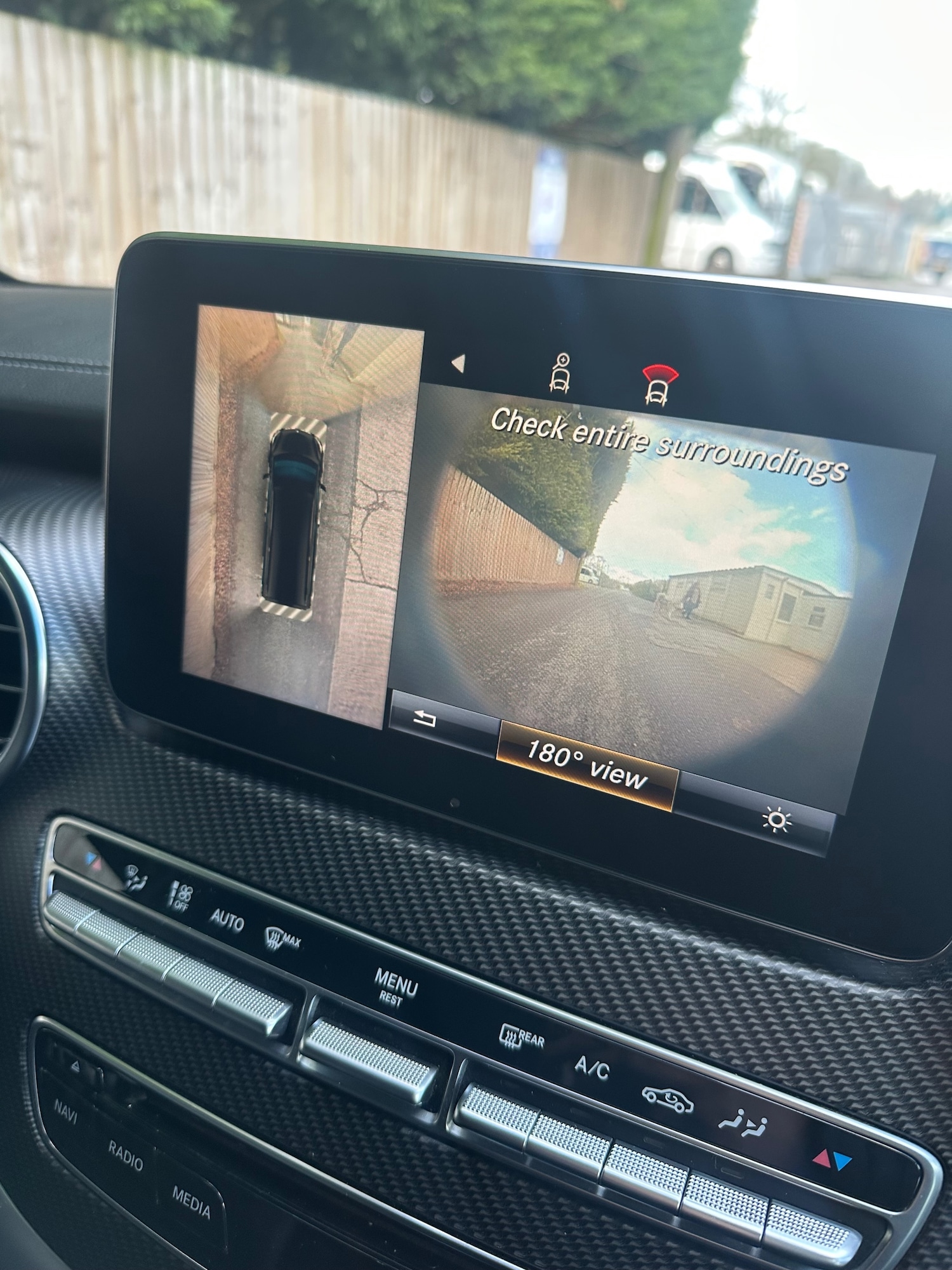 Used Mercedes-Benz V-Class 2018 for sale - 77438624: Photo 16