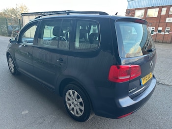 Used Volkswagen Touran 2015 for sale - 78210189: Photo