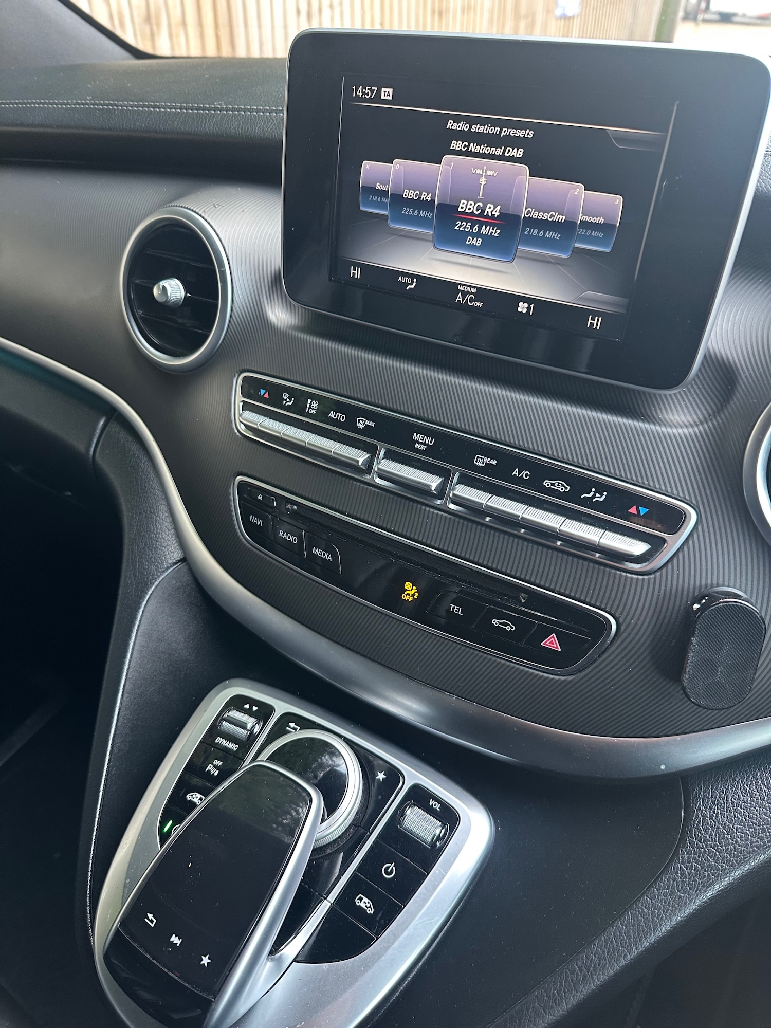 Used Mercedes-Benz V-Class 2018 for sale - 77304762: Photo 12