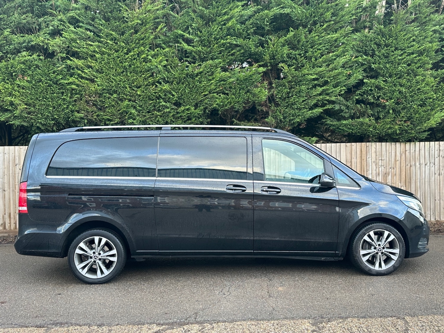 Used Mercedes-Benz V-Class 2018 for sale - 77304762: Photo 9