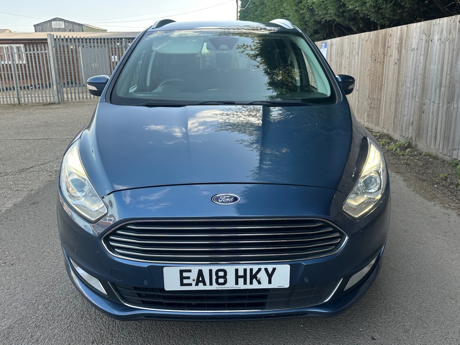 Used Ford Galaxy 2018 for sale - 78210069: Photo 2