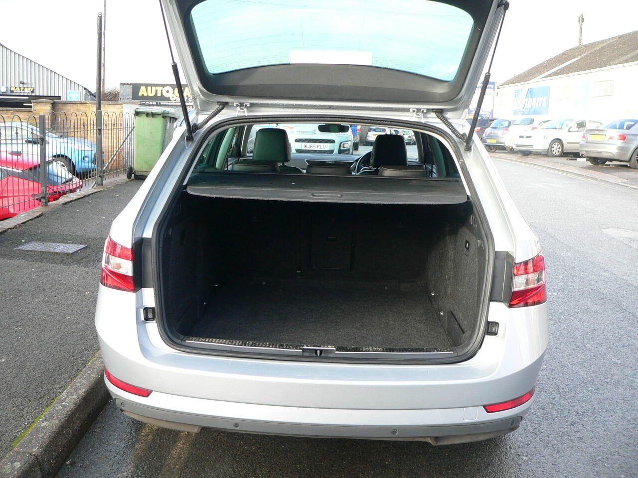 Used Skoda Superb 2020 for sale - 77440153: Photo 16