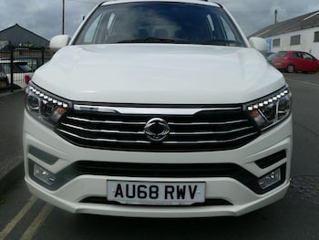 Used Ssangyong Turismo 2018 for sale - 78958575: Photo