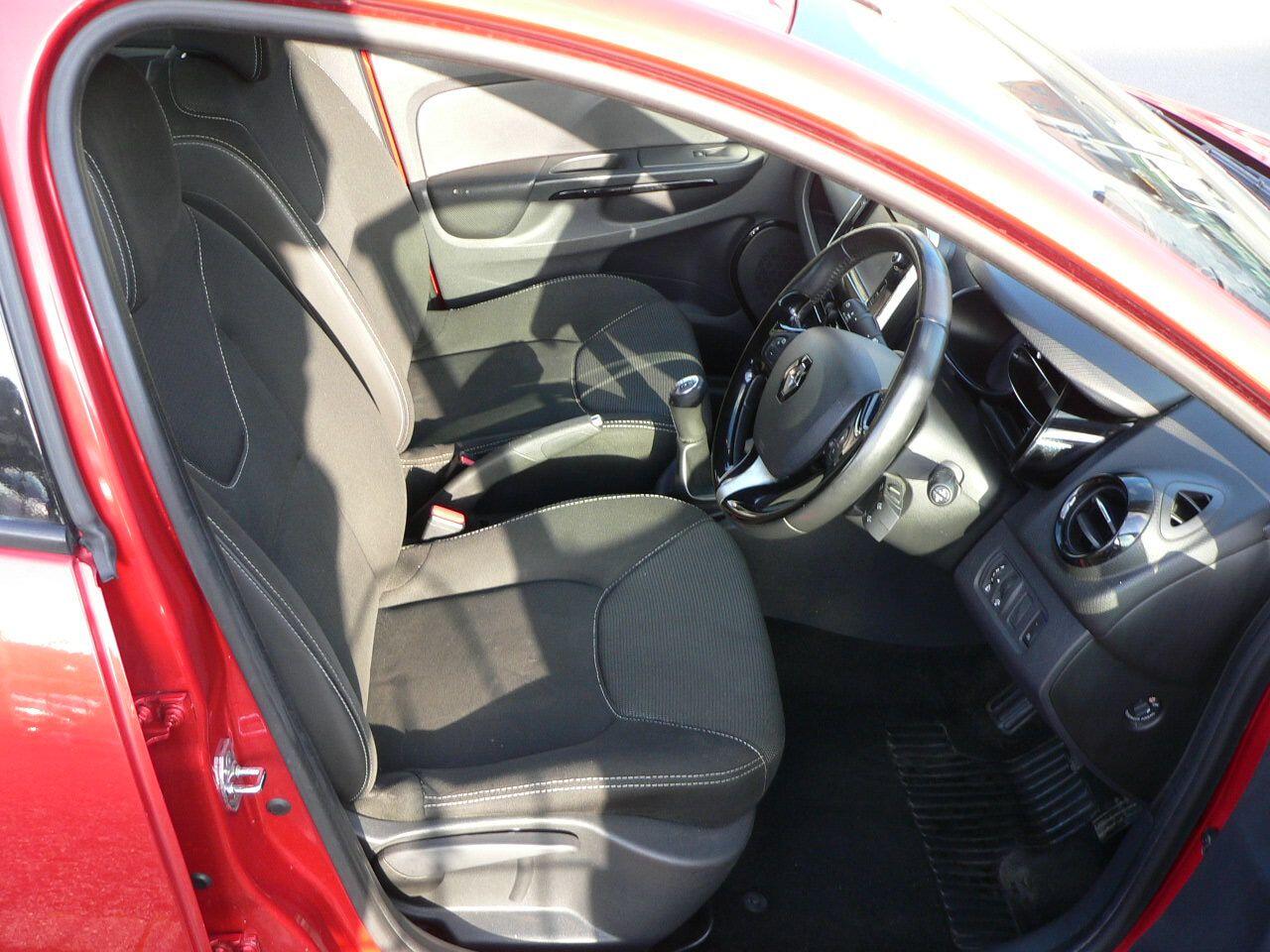 Used Renault Clio for sale - 77050062: Photo 17