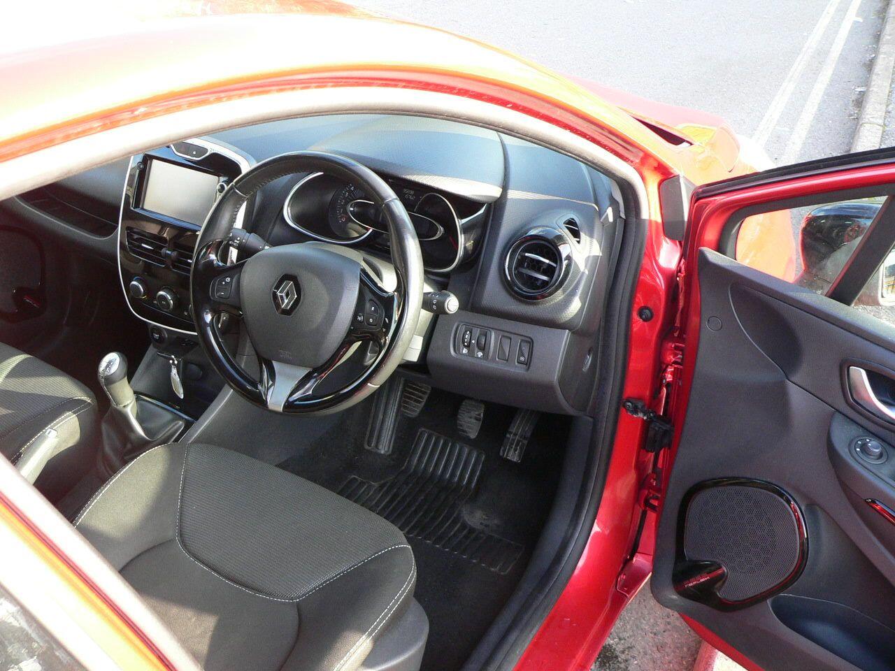 Used Renault Clio for sale - 77050062: Photo 18
