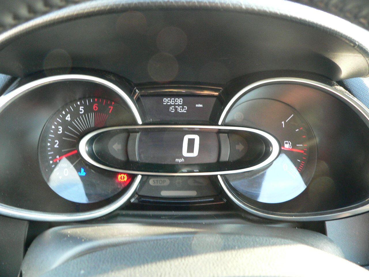 Used Renault Clio for sale - 77050062: Photo 22