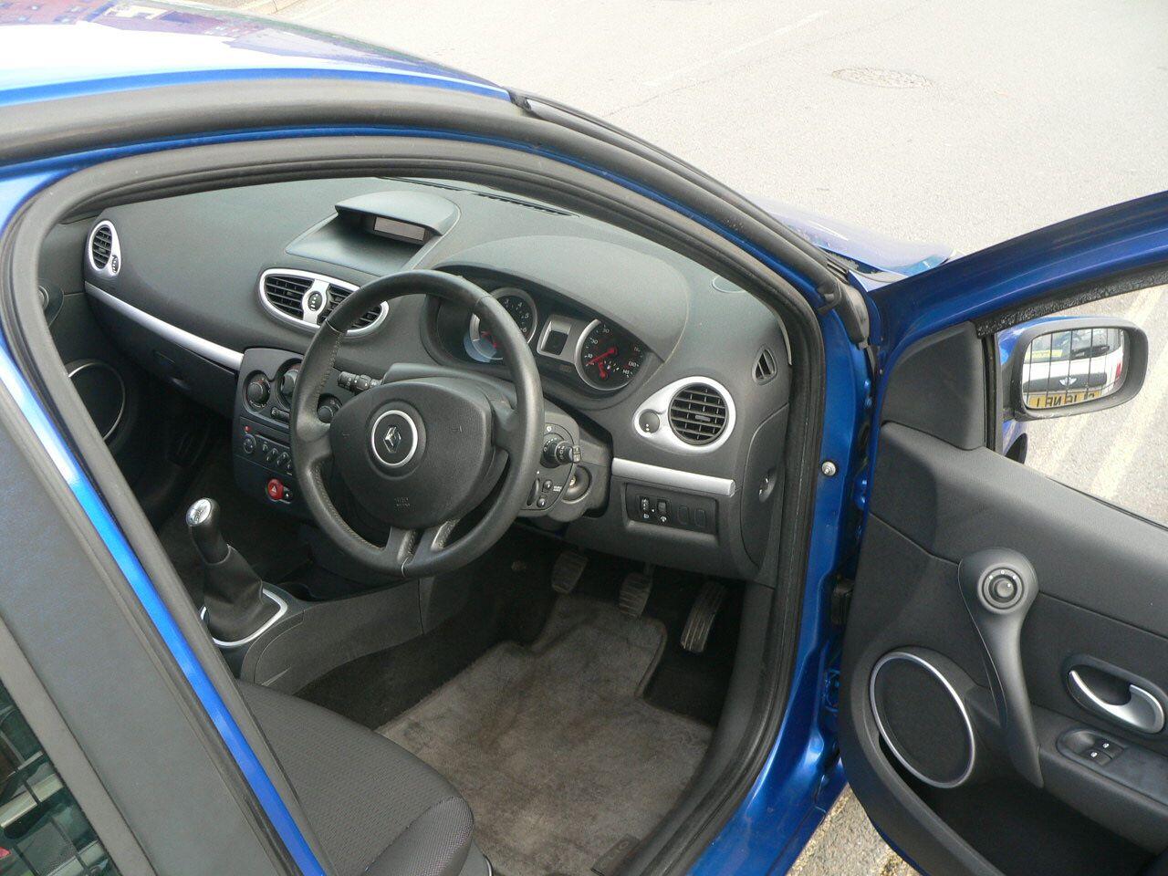 Used Renault Clio 2007 for sale - 76512869: Photo 19