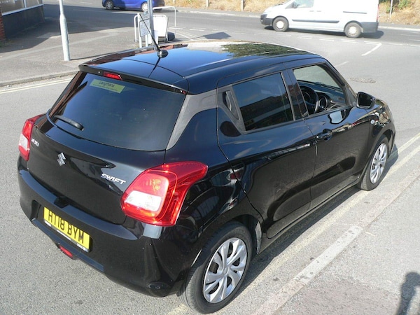 Used Suzuki Swift 2018 for sale - 75363071: Photo 11