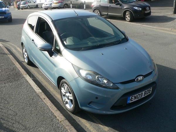 Used Ford Fiesta 2009 for sale - 76012532: Photo 2