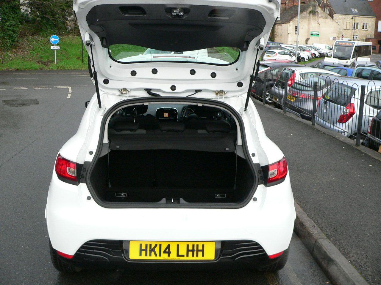 Used Renault Clio 2014 for sale - 76926888: Photo 14