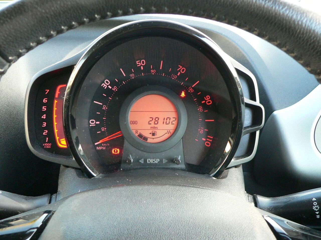 Used Peugeot 108 2016 for sale - 76899690: Photo 25