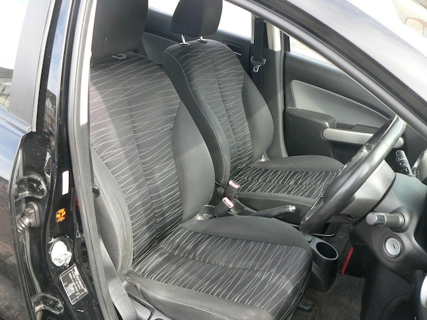 Used Mazda Mazda2 2010 for sale - 74909311: Photo 21