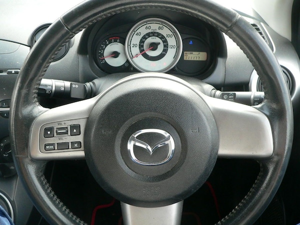 Used Mazda Mazda2 2010 for sale - 74909311: Photo 23