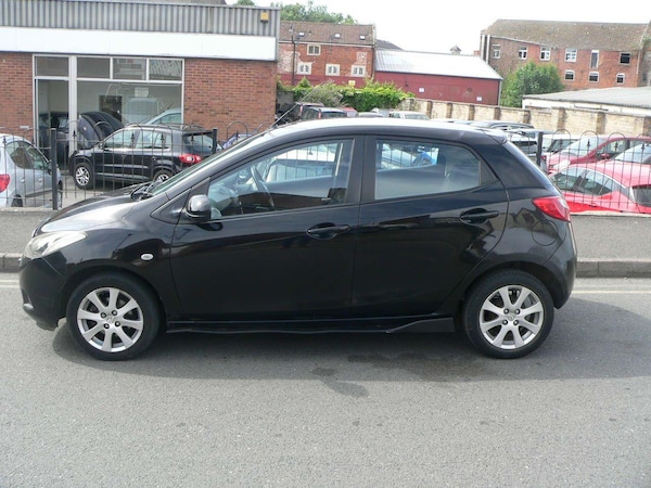 Used Mazda Mazda2 2010 for sale - 74909311: Photo 7