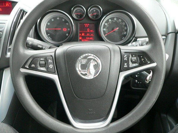 Used Vauxhall Zafira Tourer 2015 for sale - 75588429: Photo 24