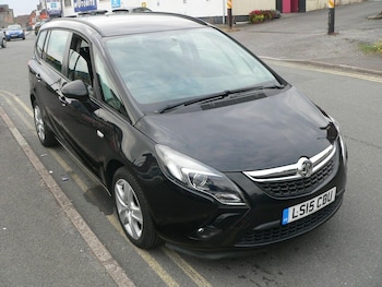 Used Vauxhall Zafira Tourer 2015 for sale - 75588429: Photo