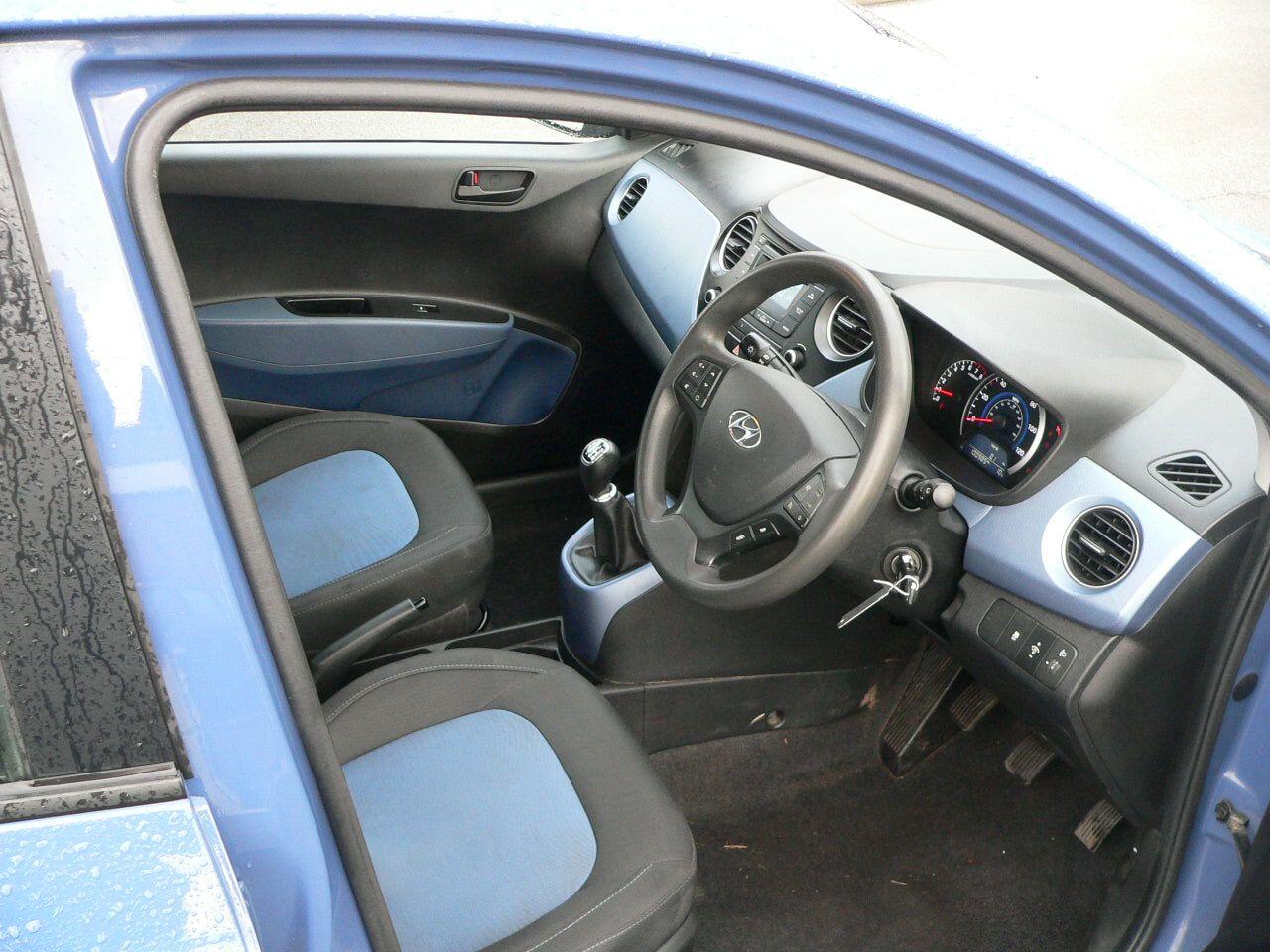 Used Hyundai i10 2016 for sale - 76727362: Photo 17