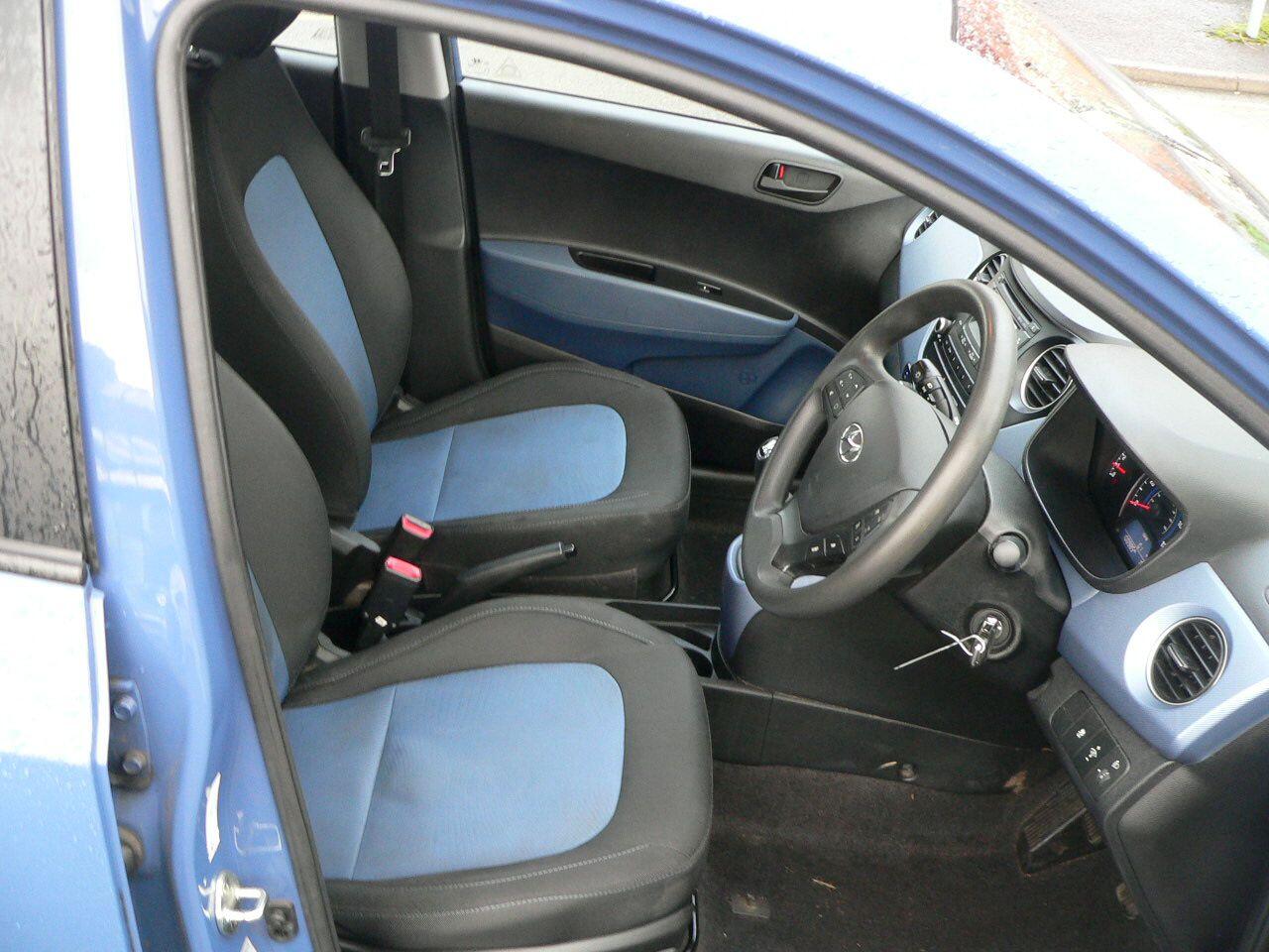 Used Hyundai i10 2016 for sale - 76727362: Photo 18