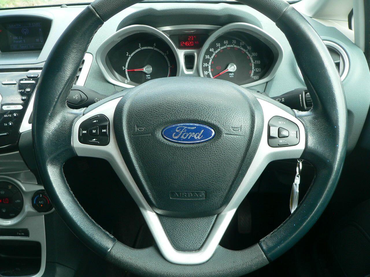 Used Ford Fiesta 2011 for sale - 76584228: Photo 23