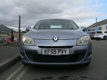 Used Renault Megane 2010 for sale - 75493320: Photo