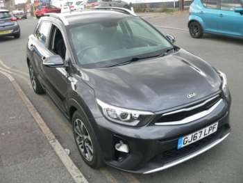 Used Kia Stonic 2017 for sale - 75280340: Photo