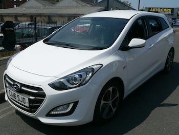 Used Hyundai i30 2016 for sale - 79168435: Photo