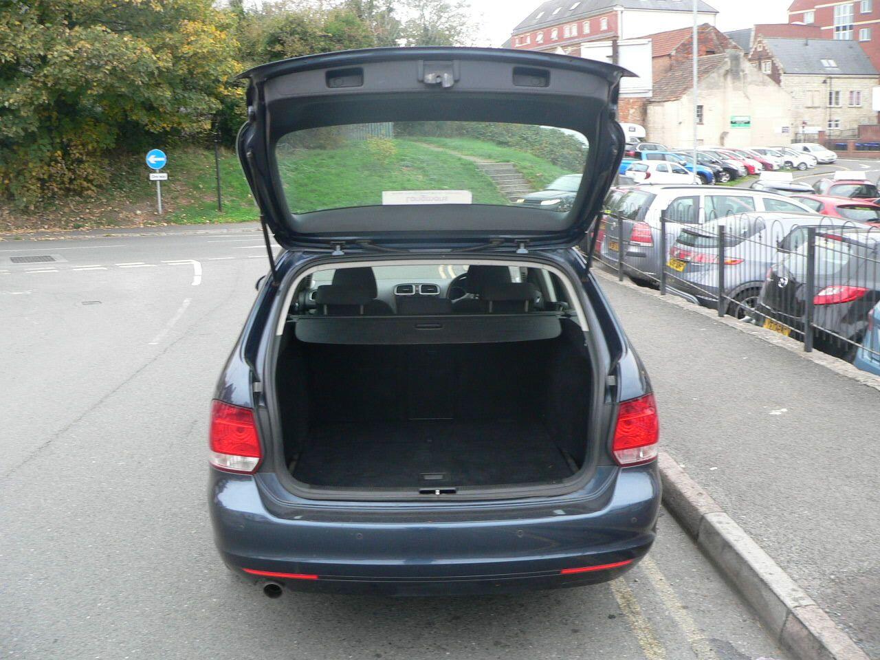 Used Volkswagen Golf 2010 for sale - 76259730: Photo 14